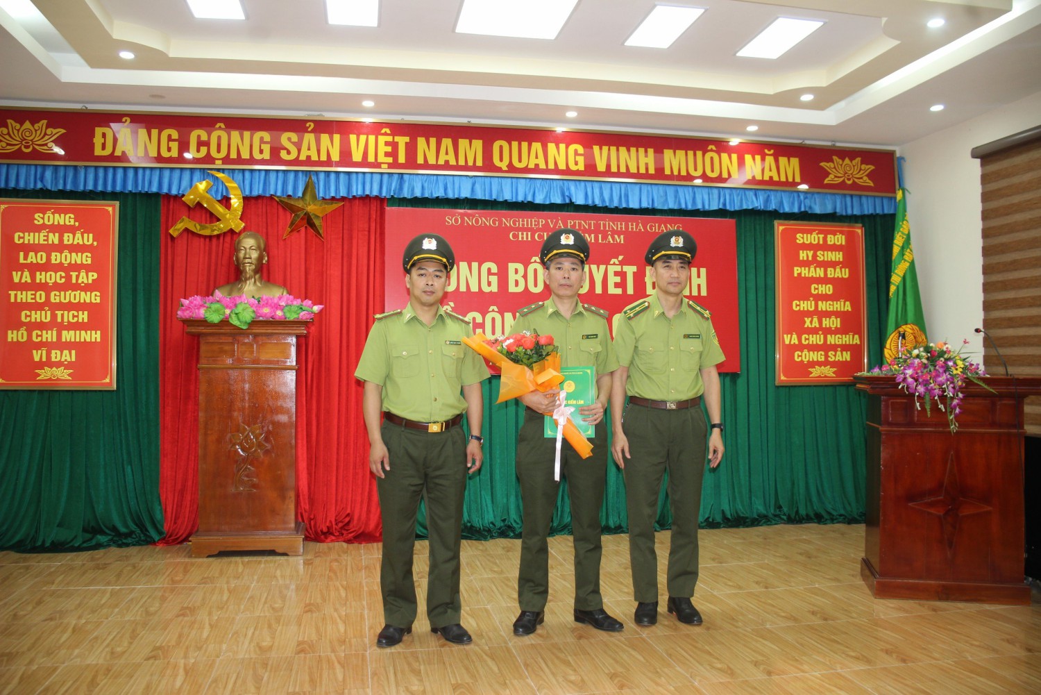 tang hoa