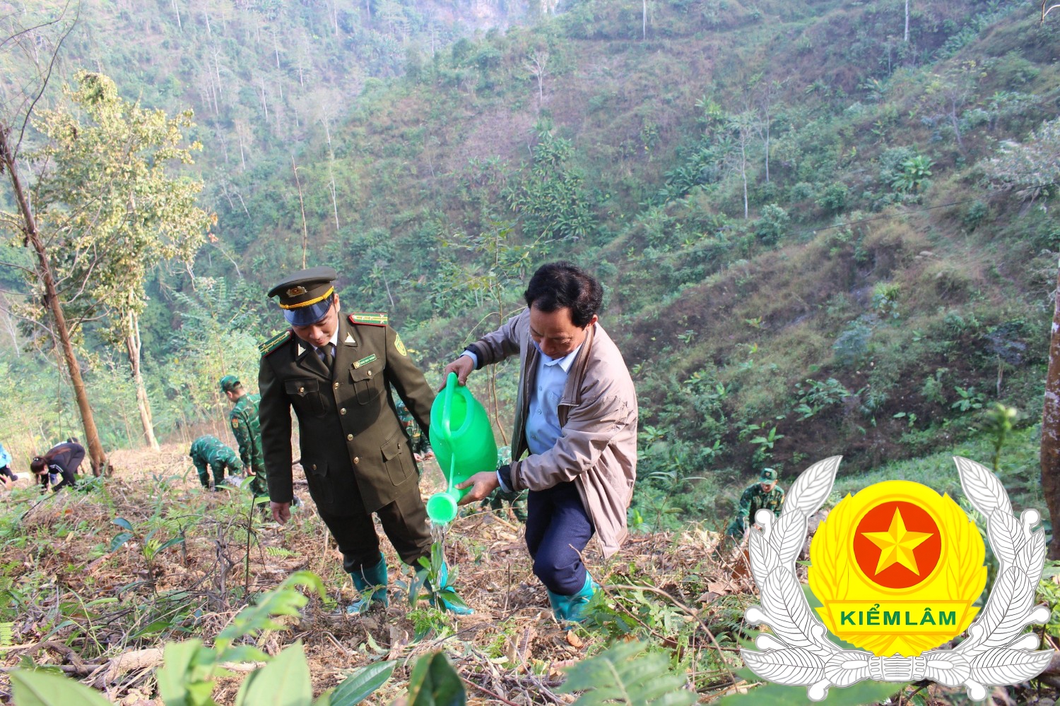 Ảnh Dâng hương và Trồng cây tại xã Thanh Thuỷ huyện Vị Xuyên
